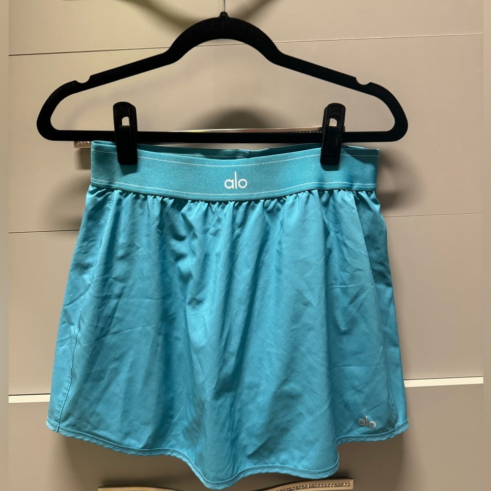 Alo Matchpoint Tennis Skirt- size Large - Blue Splash